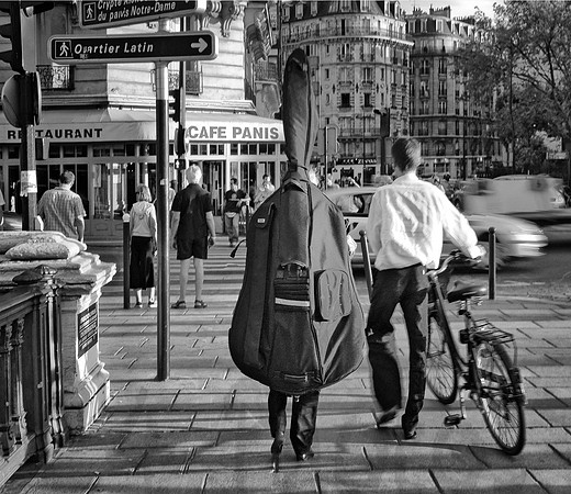 WalkingCello
