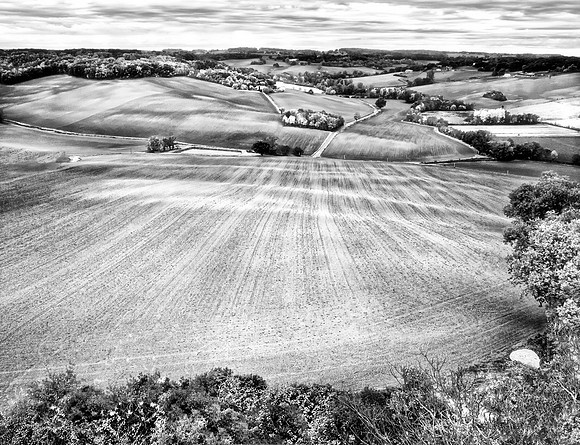 LagardeChateauView2B&W