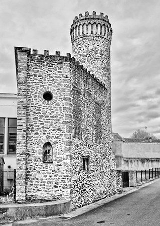 VilleneuveD'MTowerB&W